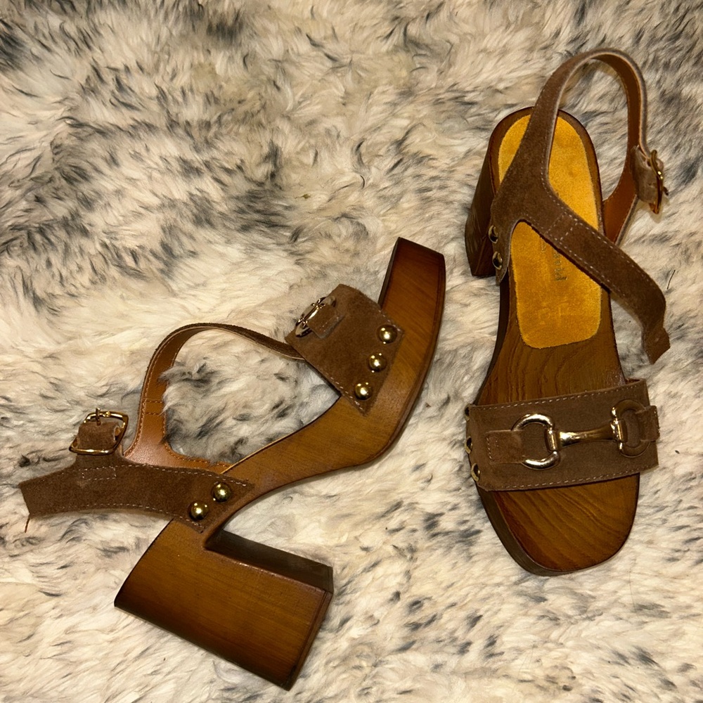 Charles David Brown Suede Platform Sandals